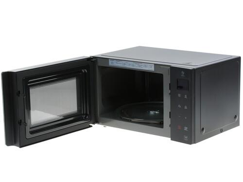 Микроволновая печь LG NeoChef MW23W35GIB черный Микроволновая печь LG NeoChef MW23W35GIB черный — Внешний вид с другого ракурса