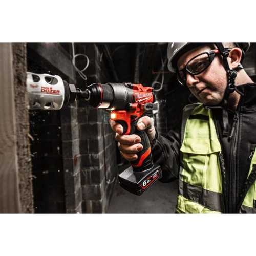Шуруповерт Milwaukee M12 FDD2-202x (4933479873) аккумуляторный (2 АКБ+ЗУ)