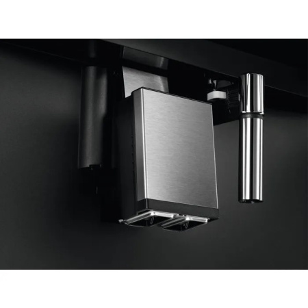 Кофемашина встраиваемая Electrolux EBC85X