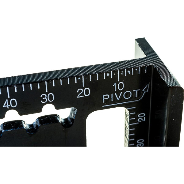 Угольник Sturm! 2020-07-170