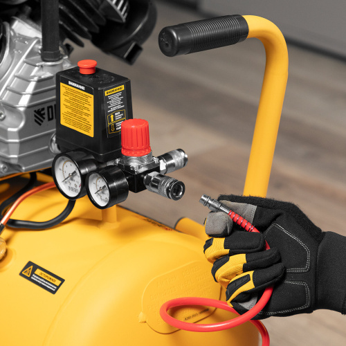 Компрессор поршневой DENZEL DCV1800/50 масляный (58168)