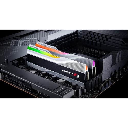 ОЗУ G.Skill Trident Z5 RGB 64Gb (F5-6000J3238G32GX2-TZ5RS) DDR5
