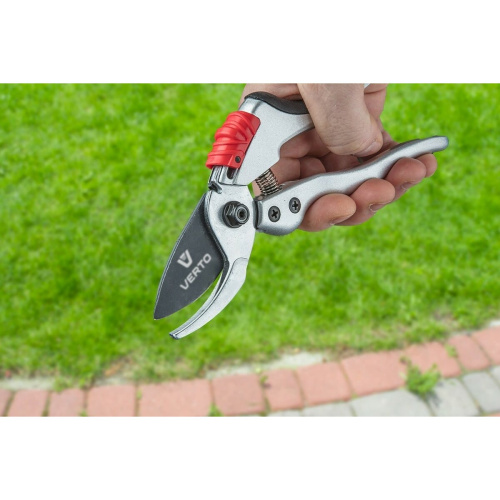 Секатор VERTO 15G206 садовый универсальный