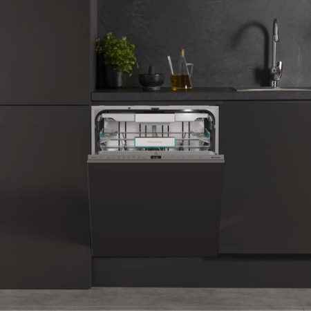 Встраиваемая посудомоечная машина Hisense HV693A65AD